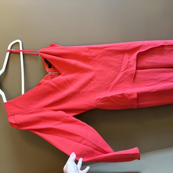 NWT BCBGMAXAZRIA Red V Neck Long Sleeve Jumpsuit Size Extra Large - Picture 3 of 7
